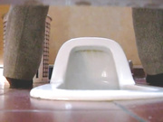 东国大学师范学院女生厕所偷窥