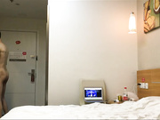 呆哥系列新婚少妇兰兰2打着电话被呆哥强上