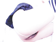 大胸超嫩学生妹聚会之后忍不住了，自high喷水不停