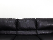 19 岁的 Layla 在选角沙发上进行肛交