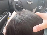 【网曝热门事件新瓜】宾利车主肆意妄为约炮外围女车震深喉口爆 按着头使劲裹 果然是车标决定女人质量