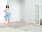 马迪·柯林斯说,  我正努力不再做一个荡妇