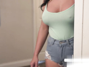 我就是喜欢闻你的射满精液的内裤