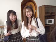 [SW-956] 友達女子がニーハイ太ももTバック尻を僕に見せつけてからかってくるので、ガン見してから - 5of5