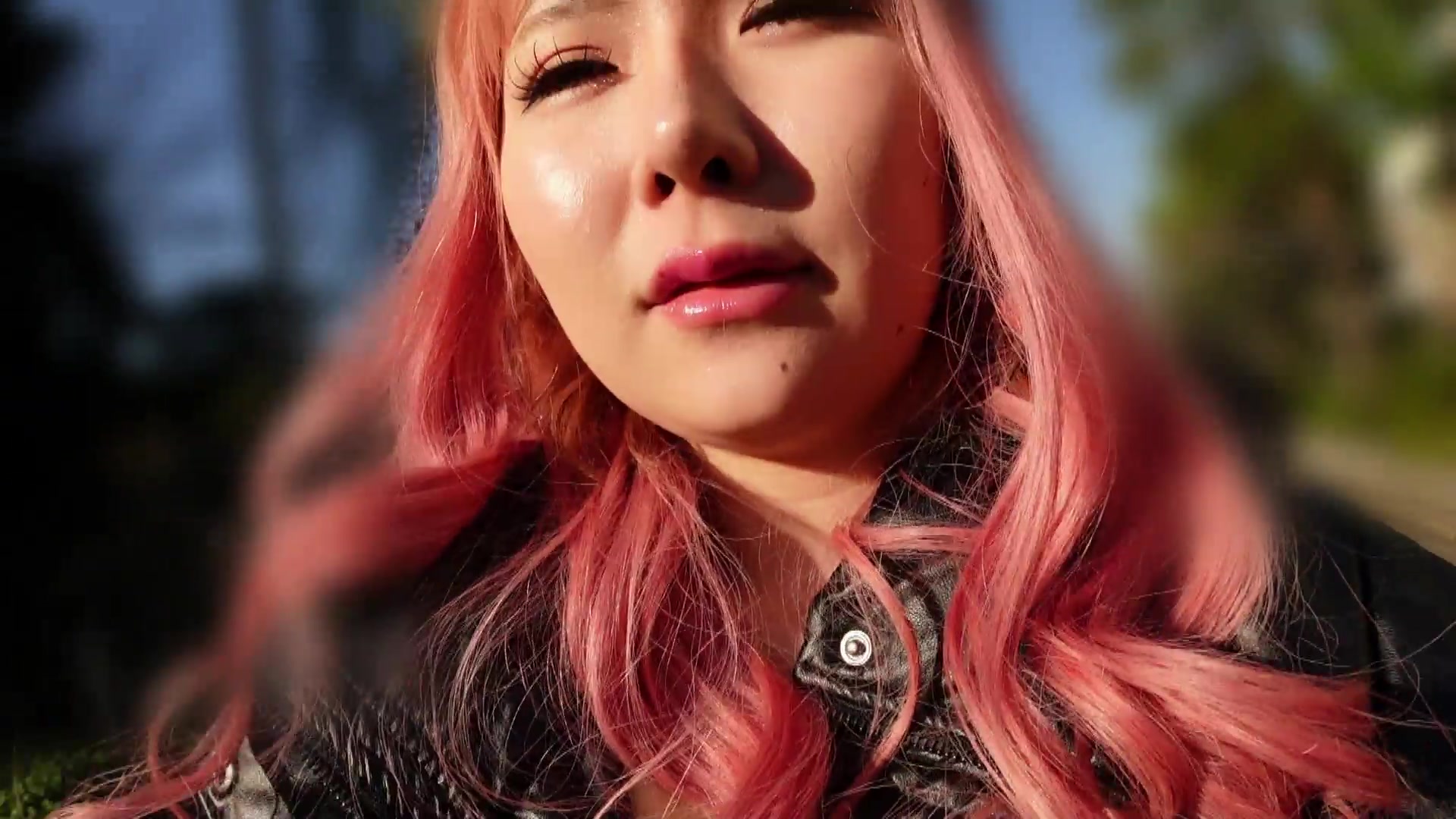 [PTS-524] 承認欲求120％！！ 見せたがり痴女娘 野外羞恥でおま○こ濡らしM男チ○ポでイキ狂い！ - 1of5