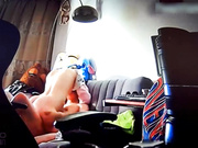 居家網絡攝像頭黑客破解拍攝到的小夫妻大白天床上過性生活 69主動翹臀配合各種體位幹得直叫求饒 1080P原版高清