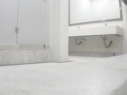 最新流出某辦公樓公共女廁拍攝到的各式白領美女如廁噓噓 貌似關系不錯的兩個漂亮閨蜜輪流來尿尿 1080P高清原版