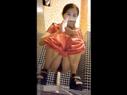 最新流出作品-某大型商場公共衛生間拍攝到的OL制服各式美女尿尿 美穴嫩穴看得誘惑十足 720P高清