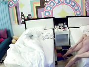 精品推薦 咪咪很大很粉嫩的妹子與包養中年大叔酒店開房啪啪 按在床邊爆力抽插 好爽好刺激 720P原版高清