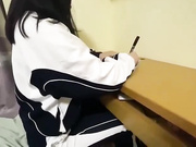 “好想被老师操”家教老师故意找茬调教巨乳肥臀女学生却没想到学妹早就心有所图，上位骑乘一边操一边淫语