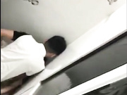 新瓜 高中毕业同学聚餐小哥灌醉女同学 在餐厅厕所里啪啪被几个吃瓜同学趴墙头围观偷拍