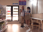 IPZZ-794 物静かな新人バイトは何故か中年店長の俺に好意を持ち 脱いだら凄い身体をしおらしく見せつけて誘惑してくる… 坂井美桜 - 5of5