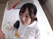 HMDNV-906 バスト100cmの魅惑の爆乳ナース人妻 存在感抜群のロケットおっぱいに挟まれながら快楽絶頂SEX 綾香あかね - 2of5