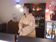 【破解】ABF-368 下町ママのねっとり誘惑スナック 野々浦暖 - 3of5