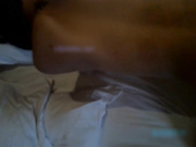 98年童颜巨乳美女不让操被按倒强行抽插,干完后赶紧穿衣服说：你干啥,我不跑.穿完就跑了!