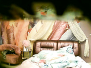 对白清晰主题酒店TP迷彩裤小伙和女友激情还带了不少好吃的