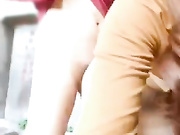 屌丝网友刷大礼物让网红女主播户外女王和大鸡鸡炮友到古墓前啪啪