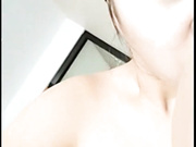 某网红气质美女与姐夫酒店偷情时还不忘直播,想要时被男的干痛了,气的说：你别蹭我了,你滚!国语对白