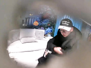 精品推荐小旅馆偷拍样子猥琐的四眼仔和漂亮好身材的妹子开房真会享受搞完吃大餐