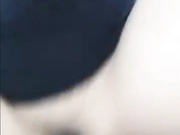 入行没多久明星脸蛋的美女主播本想和宝马车司机粉丝小树林野战的蚊子太多只好去车里玩车震