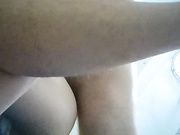 周末路边按摩店找的烈焰红唇小美女真够奇芭的怕安全套有味道居然用保鲜袋套着鸡巴吹