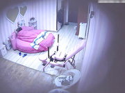 精品炮椅房偷拍经验丰富的中年男领导在炮椅上把美女下属操的受不了跑到床上后又被拉到炮椅上继续干!真猛!