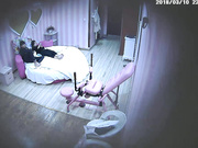 情趣房打扮洋气的清秀苗条美女与小伙开房啪啪啪很主动往鸡巴上坐骑阴毛浓密一看就是性欲旺盛的妹子