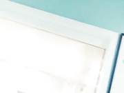 零零后小美女喝了一大杯饮料网吧勾搭正在上网的饿了么外卖小哥到杂物房啪啪