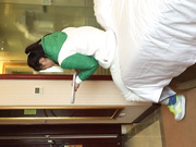 国模兼职大学生妹酒店人体私拍花絮沐浴视频 拍她的时候还抛媚眼  赤裸裸的勾引 这极品 难得骚