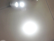 看到穿长裙子的漂亮女神就忍不住想把头伸进她裙底一探究竟,最爱这种不穿打底,内裤又小巧的[