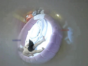 稀有情趣圆床偷拍保险业务员和客户经理开房偷情脱光光等不及