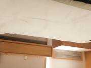 私密保健会所《女子养生SPA》少妇带着水果来找相熟的男技师全身推油爽到让小哥草她才能泻火