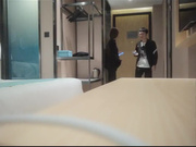 朋友介绍的卫校在读大二的36E纯天然大奶性感美女,1200元约到酒店迫不及待扒光她衣服开操,颜值高,奶子正,狠