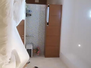 眼镜小哥约了个高颜值红衣妹子，休息下第二炮口交猛操