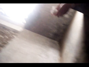 农贸市场旁无门排坑土厕高清偸拍各个年龄段女人方便黑丝大白屁股美少妇很诱人