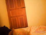 大神狗爺城中村發廊嫖妓雙飛兩個年輕妹子 跪舔雞巴輪流雙插幹得浪叫連連 對白有趣 國語720P高清