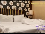 大鸟哥和熟女主管出差被训酒后强搞女主管，骚货嘴里说不要呻吟是满满的幸福