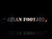 白色丝袜足交射精