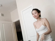 【某盤流出】鄭州高顏值大美女徐媛，瞧瞧她的吸精大法 精彩絕對引爆妳的眼球～