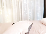 甜美大长腿美少女性感黑丝翘起屁股露肥逼扭动，口活骑乘