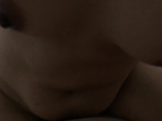 泡了个清纯漂亮的大二小美女,开始让她脱衣服还不好意思,干进去以后爽的大叫,操的她欲仙欲死,爽的让人受不了！