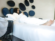 泡良达人探探约极品女神大长腿粉嫩鲍鱼抽插