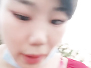 风骚女户外与小哥激情爆草抽插射在大屁股上