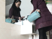 廁拍大神潛入某酒樓公共女廁偷拍各式美女少婦如廁噓噓 雪白大屁股看得讓人欲火焚身 1080P高清原版