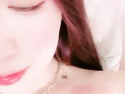 多角度特写粉红鲍鱼自己尝尝自己淫水