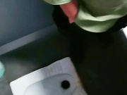 少妇男口交大鸡巴直接在厕所里开干无套抽插