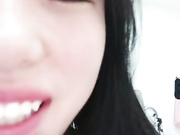 美乳女神解开内衣巨乳蹦出大乳晕超粉嫩全裸热舞