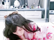 少女嫩妹小逼鲜嫩爆草骑坐上位抽插高潮01