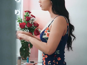 全天然的阿莉娜·洛佩兹有一点来自安德尔的射精