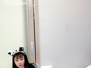 风骚御姐一线天肥穴情趣手铐粉绳捆绑黑丝足交